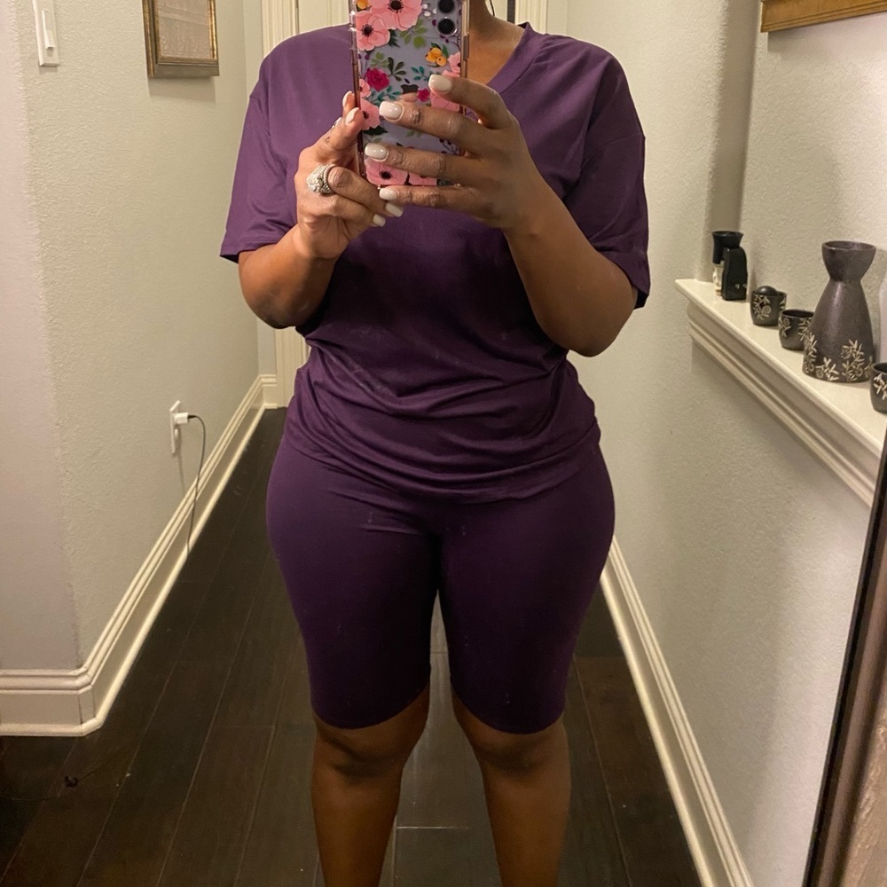 2 piece purple biker short set, soft knit w/stretch, sz XL, crew neck top, NWT - Picture 3 of 3